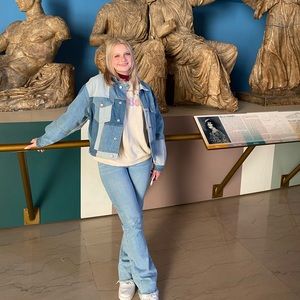 Meet your Posher, Avery